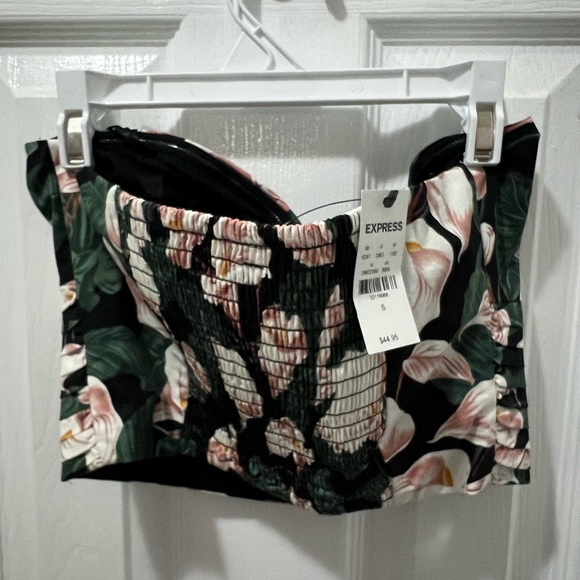 Sweetheart Cutout Front Tube Top - Picture 2 of 3